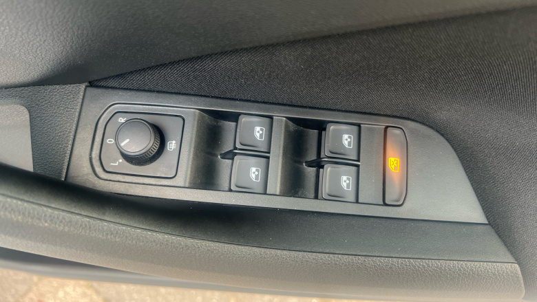 Skoda Kamiq 1.5 TSI SE 5dr DSG Petrol Hatchback